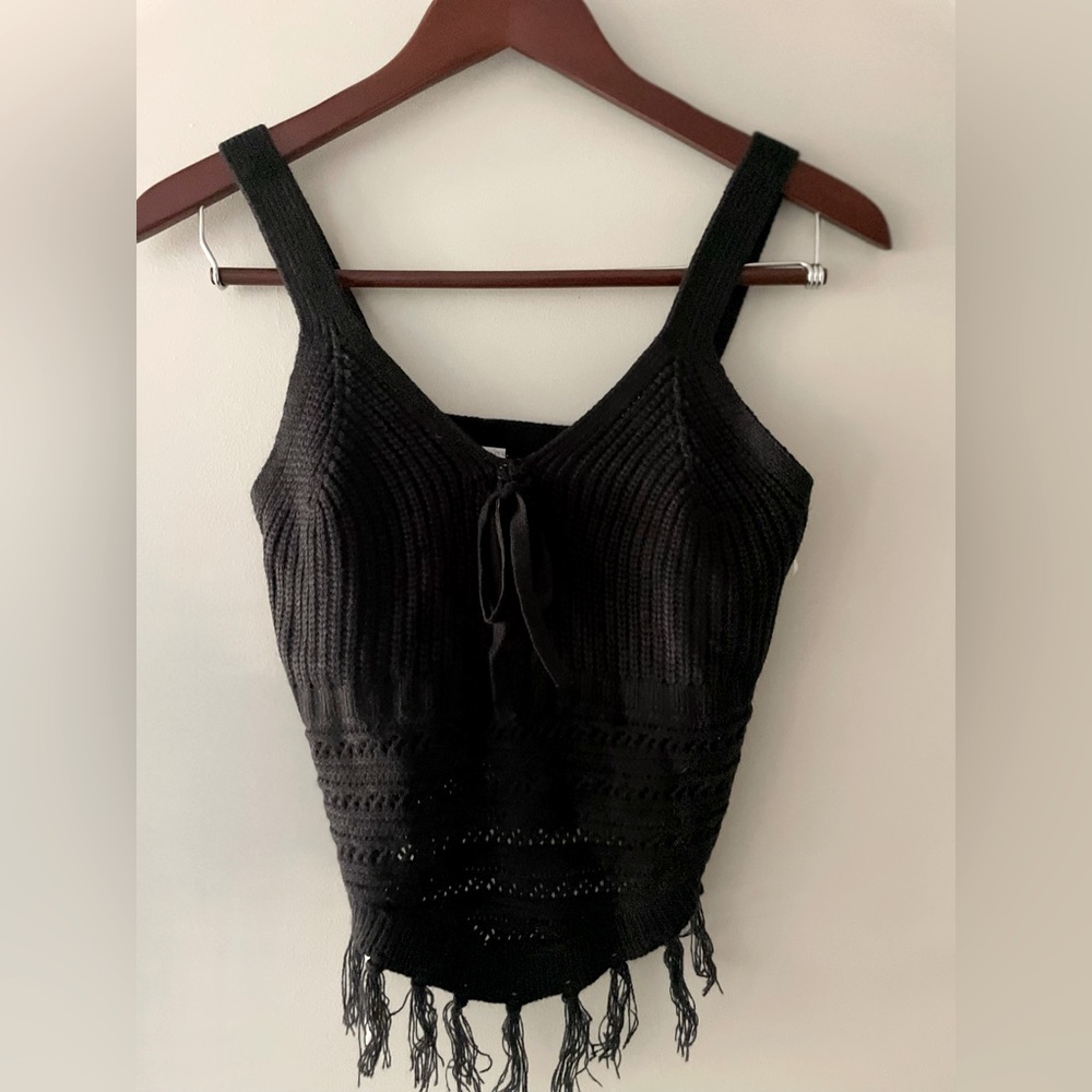 Crochet crop top NWT with bow tie & fringe